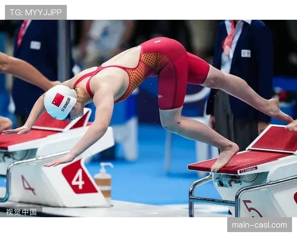 游泳世界杯多哈站:中国选手李冰洁女子400米自由泳夺金,刷新个人赛季最佳 游泳世界杯多哈站:中国选手李冰洁女子400米自由泳夺金,刷新个人赛季最佳